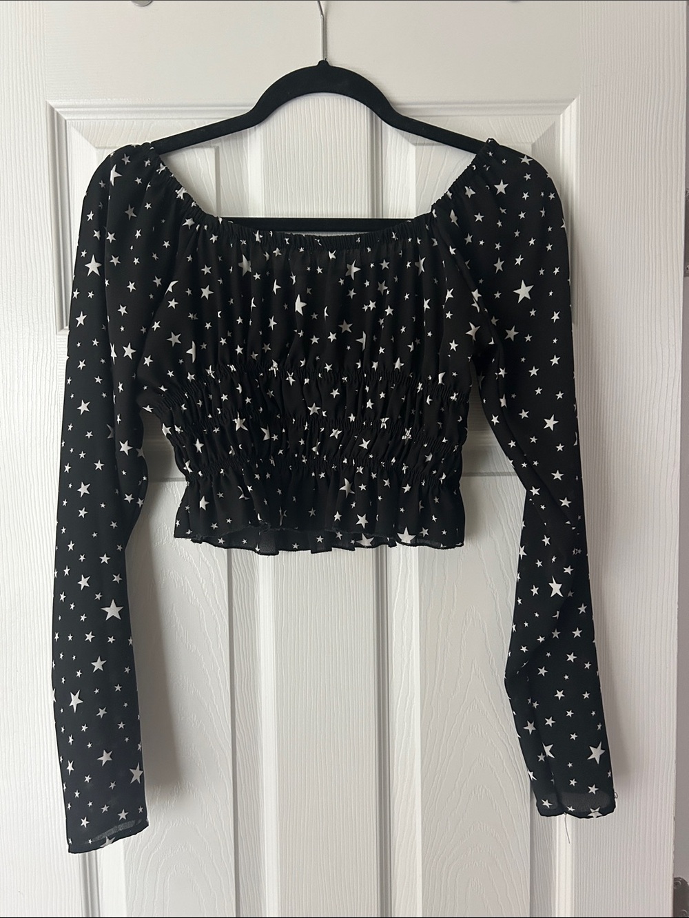 Persaya Black Star-Print Smocked Long-Sleeve Crop Top